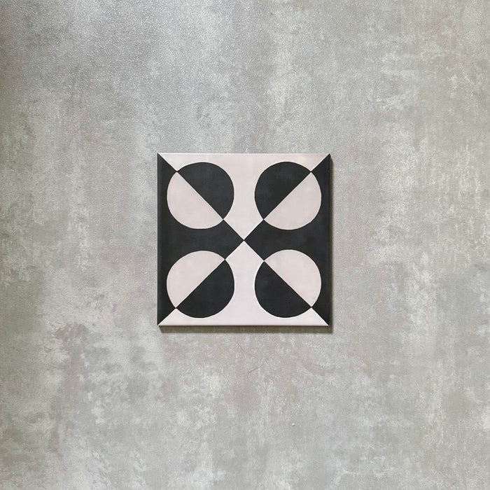 GANZE FLIESENPROBE Abstrakte Schwarze Illusion 20cm x 20cm