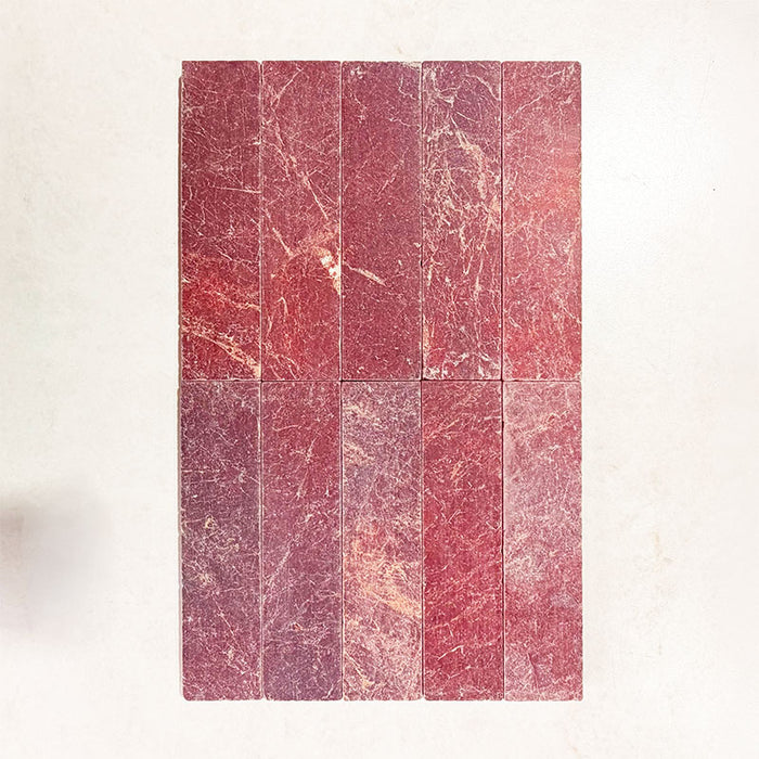 Fayrouz Bordeaux | Prémium rusztikus márvány | 5cm x 20cm