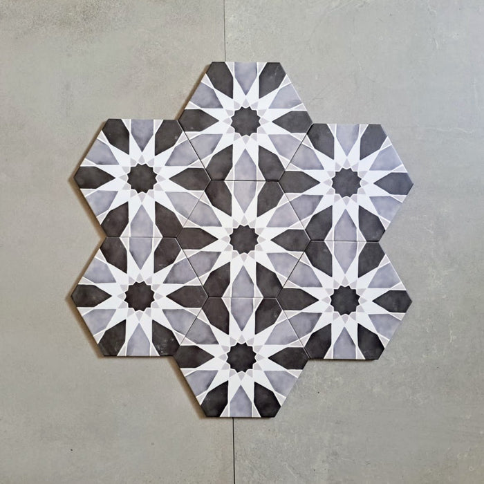 Habibi Schwarz Hexagon 18.7cm x 21.6cm