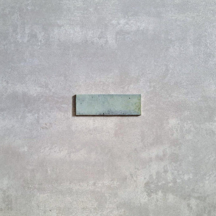 VISAS PLYTELIŲ PAVYZDYS Saigon Brick Seladongrün blizgi sienų plytelė 5,1 cm x 16,1 cm
