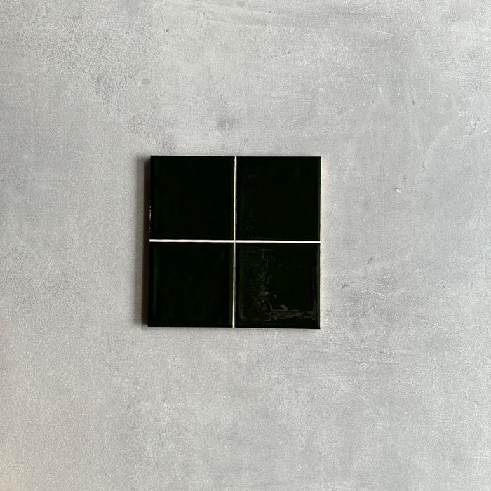 PRÓBKA CAŁEJ PŁYTKI Patisserie Quadrat | Intensywnie zielony | Połysk jedwabisty | 20cm x 20cm